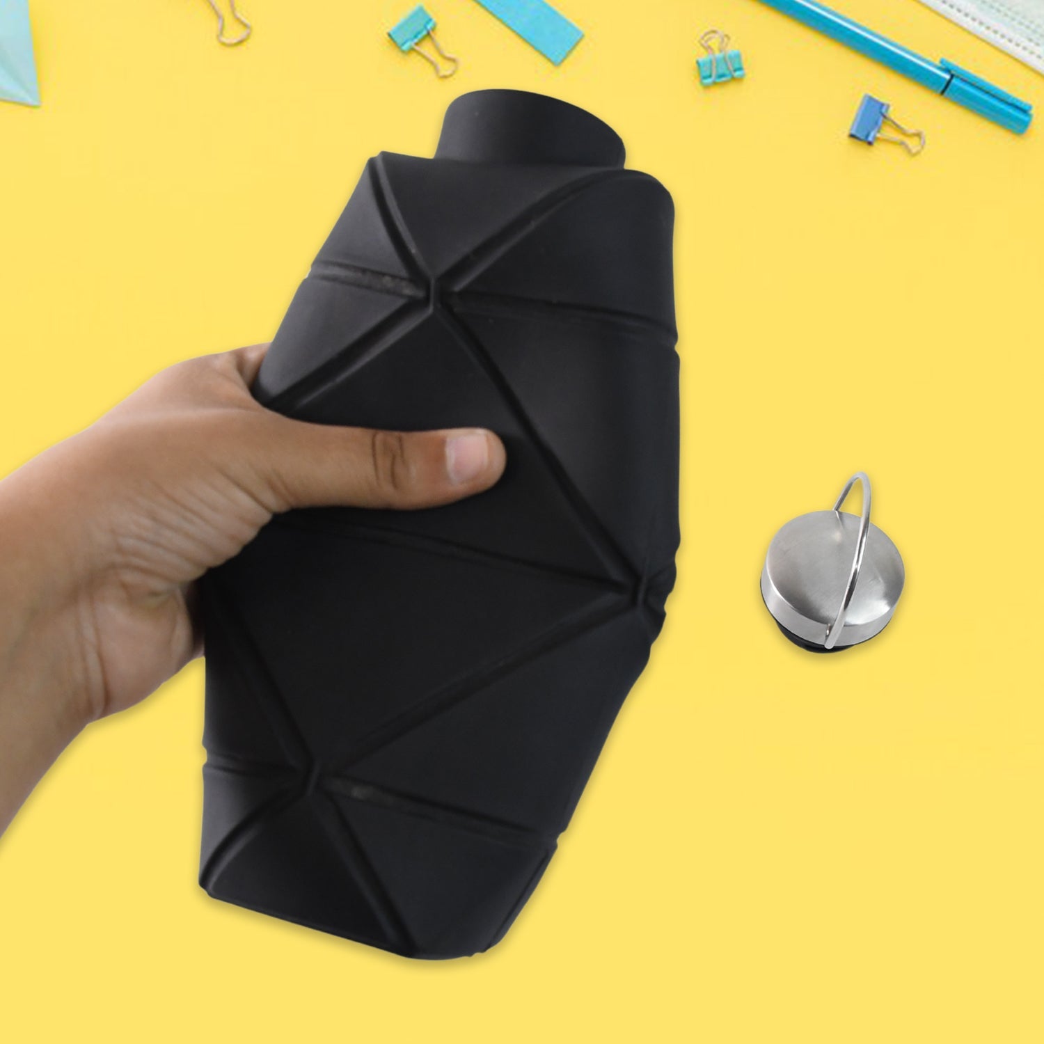 Collapsible Silicone Water Bottle Approx 750lML(1 Pc)